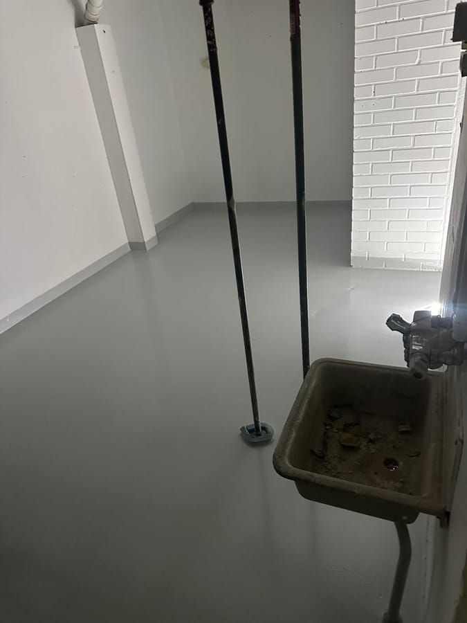 Säveltie 1-3 Helsinki - Epoksilattia